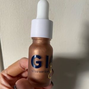 Gigi gorgeous cosmetics body glow